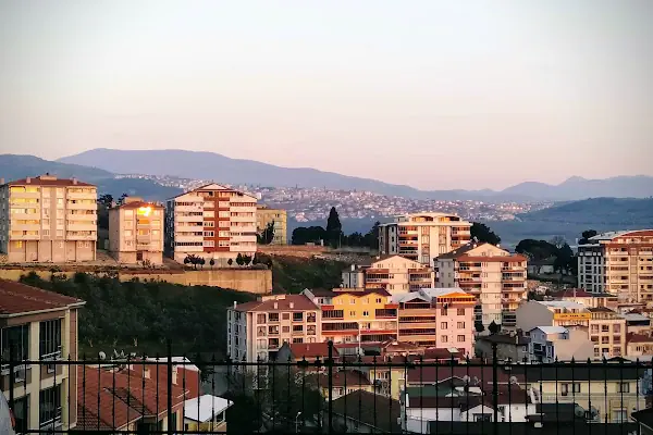 Doktorlar Sitesi Çamlık Evleri