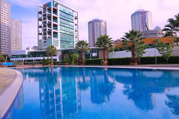 Sansai Spa Açık Yüzme Havuzu