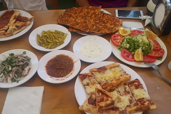 Ravenna Cafe &amp; Restaurant