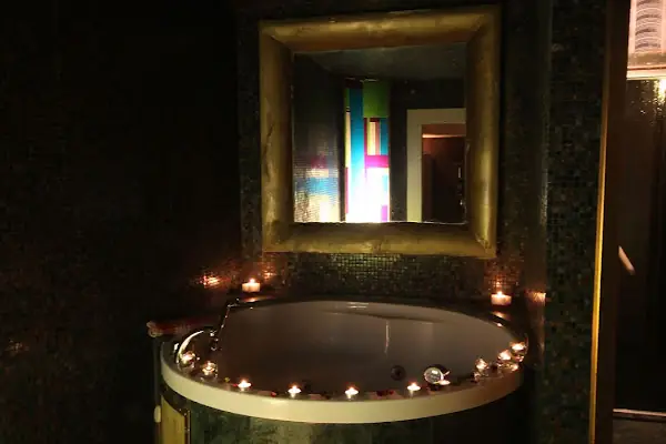 Lora Spa