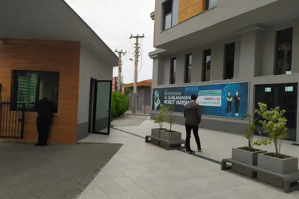 Özel Erkan Çukurova Teknoloji Koleji Mesleki ve Teknik Anadolu Lisesi