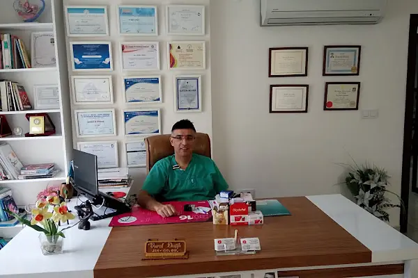 Op. Dr. Vural DAĞLI, Jinekolog, Kadın Hastalıkları ve Doğum Uzmanı