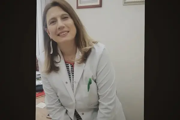 Doç. Dr. Tennure Yazanel Diş Kliniği