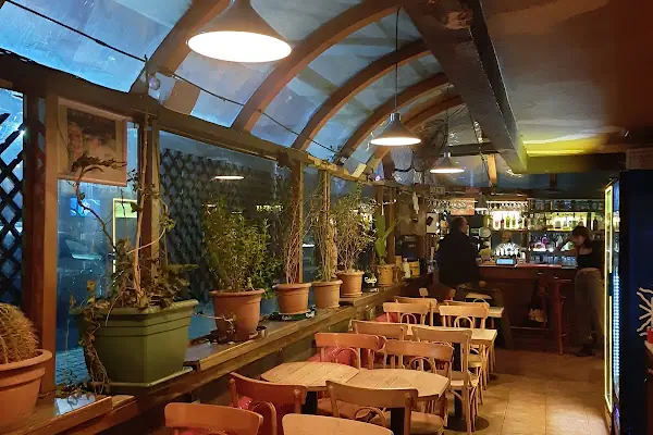 Sakal Kafe Pub