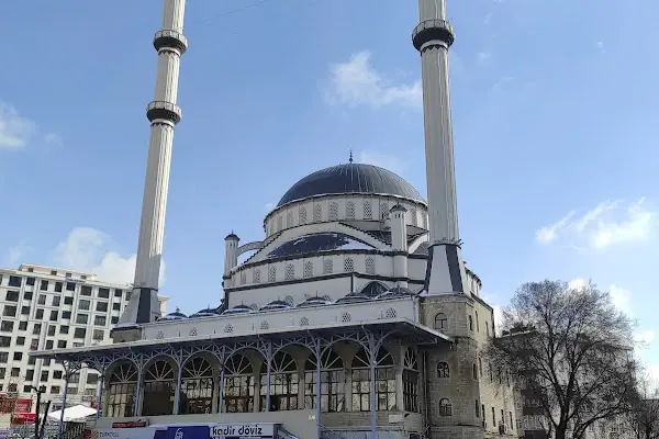 Bağcılar Meydan İstasyonu