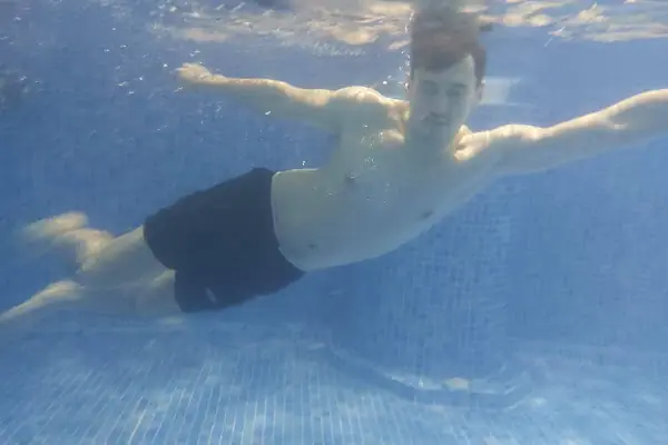 Okyanus Yuzme Havuzu ve Sauna