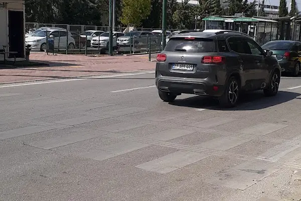 Burç kavşağı tramvay durağı