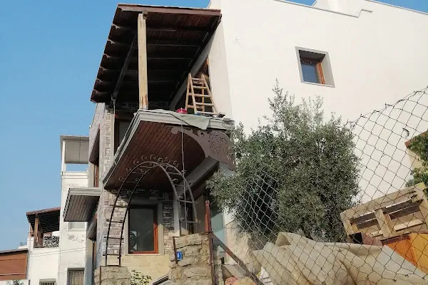 Şaşmaz Evleri