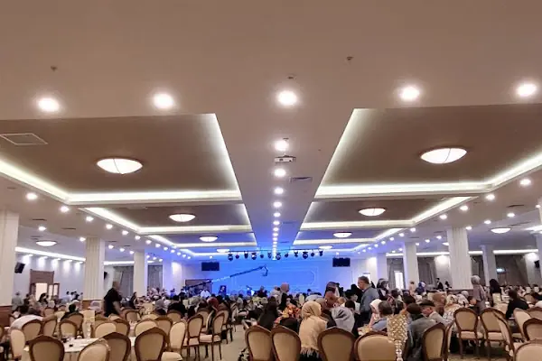 Zümrüt Dügün Sarayı