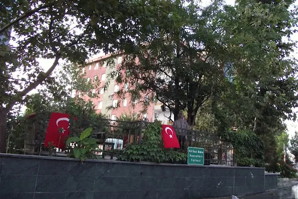 Ali Gazi Baba Türbesi