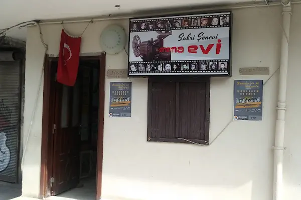 Sabri şenevi sinema evi