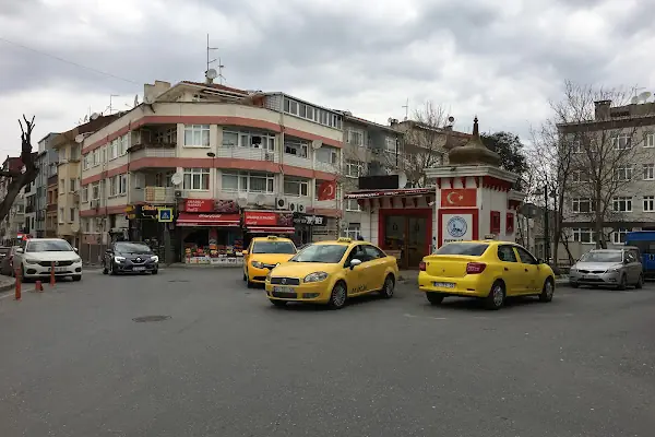 Fıstık Ağacı Taksi Durağı