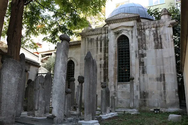 Şeyh Emir Ahmed-İ Buharî Türbesi