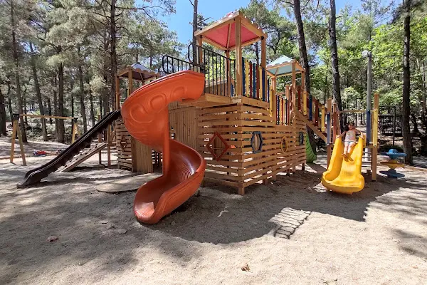 Kızılalan Orman Parkı