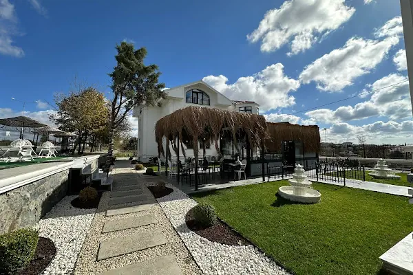 D Twins Airport Hotel