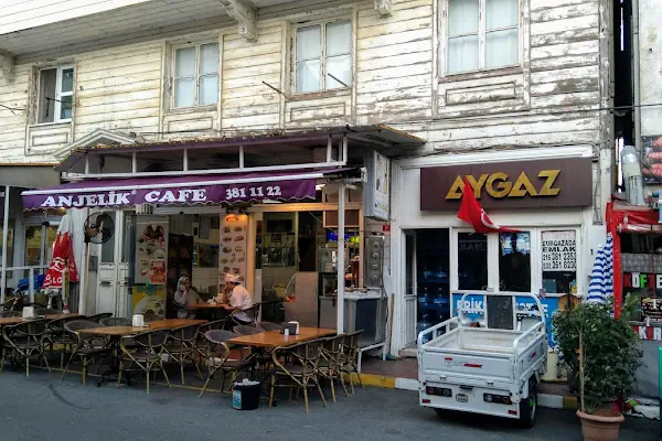 Anjelik Cafe