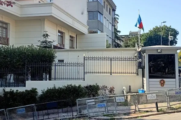 Azerbaycan Konsolosluğu..