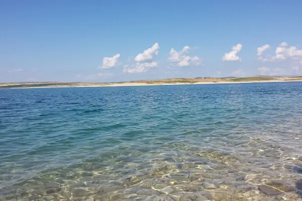 Reis'in Yeri Yüzme Havuzu &amp; Piknik Alanı
