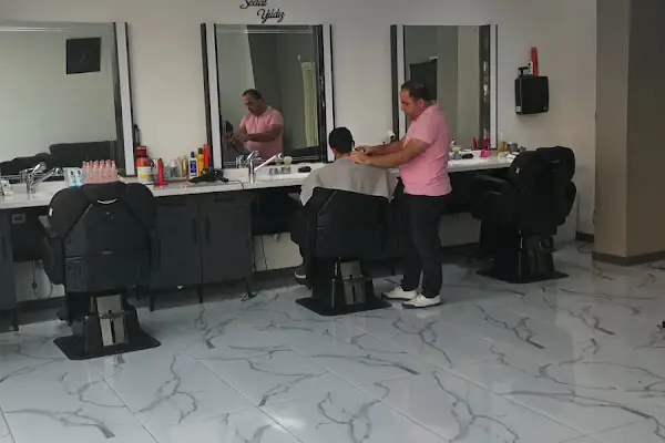 by Sedat yıldız erkek kuaförü