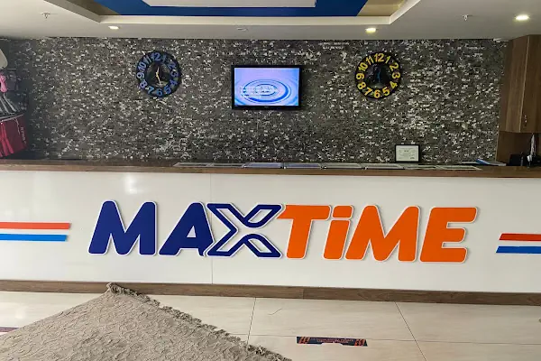 Maxtime Spor Merkezi ve Yüzme havuzu