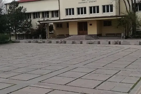 Ankara Üniversitesi Ziraat Fakültesi Bahçe Bitkileri Bölümü