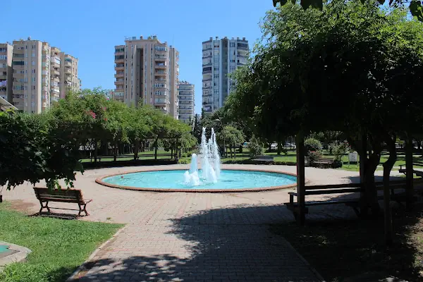 Cumhuriyet Parkı