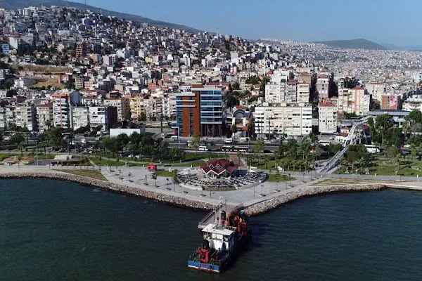 T.C. Bayraklı Belediyesi