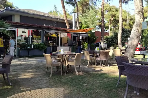 Pier Cafe Bistro