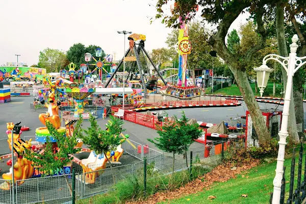 Florya leroz eğlence merkezi