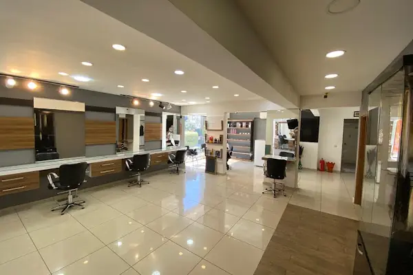 T&amp;T Hair Studio