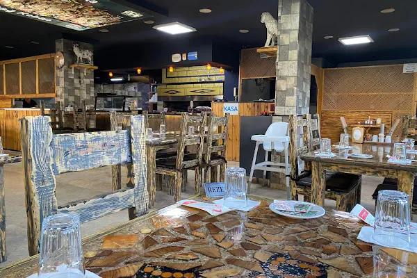 Dadaşın Yeri Restaurant (Cağ Kebap,Çorba,Izgara,Pide)