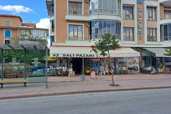 42 Sali Pazari