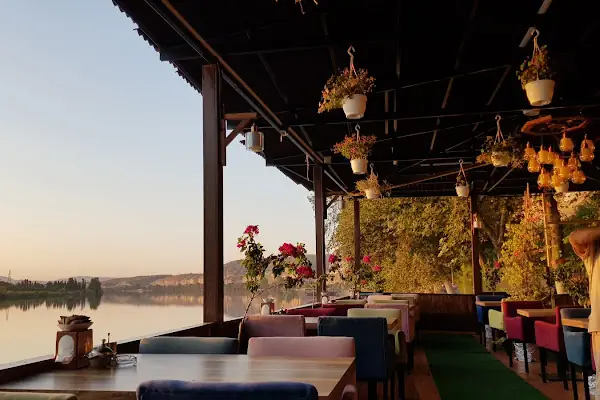 Şahane Et Ve Balık Lokantası
