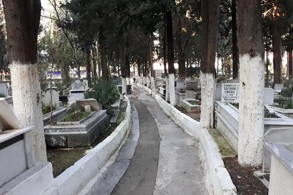 Eski Buca Mezarlığı