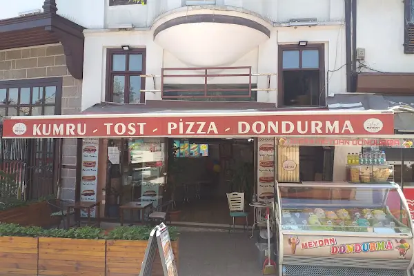 Meydan Cafe Dondurma Kumru