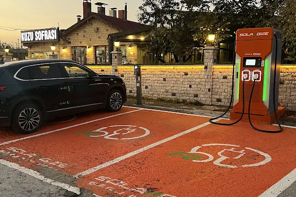 Elektrikli araç şarj istasyonu