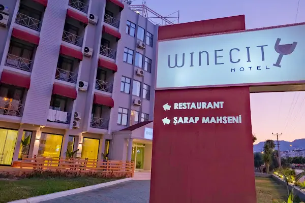 Winecity Hotel