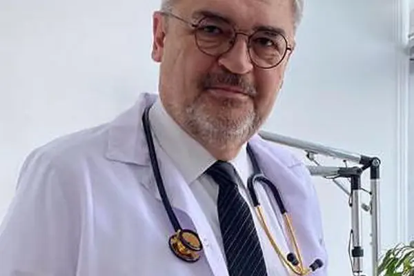 Dr. Erkan Özgün | Ankara Saç Ekimi | Medikal Estetik