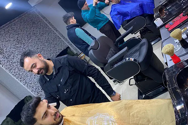 Hakan karlı erkek kuaförü