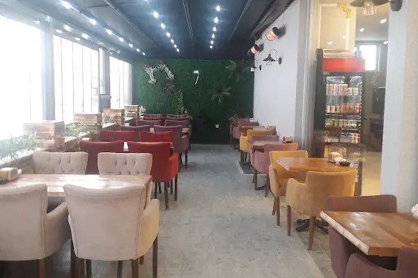 MOLA CAFE