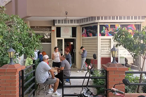 Özel İzmir Müzik Sanat Kursu