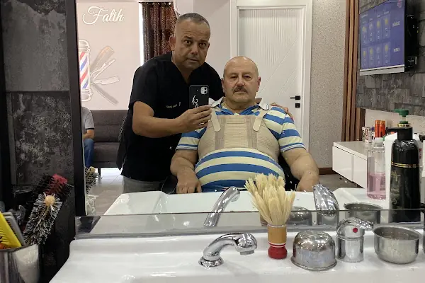 Saloon Fatih Erkek Kuaförü