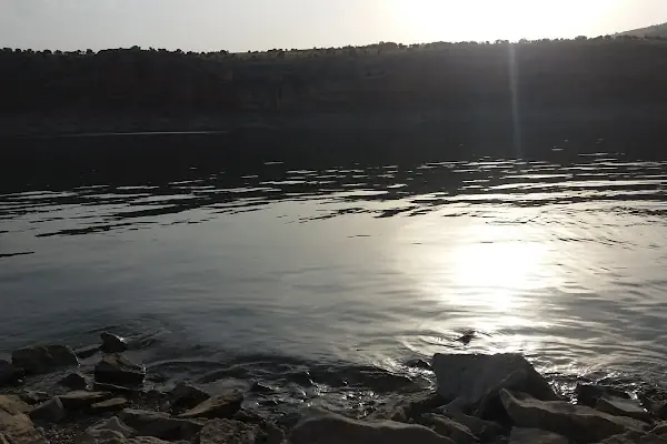 Taşoluk Peronlar