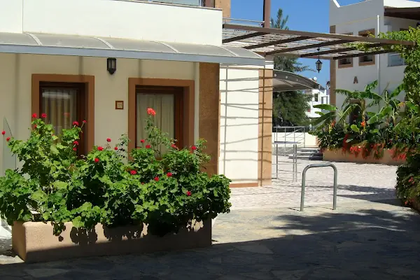 Özükara Apart 1