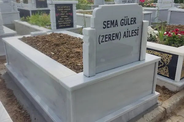 Taşoluk Mezarlığı