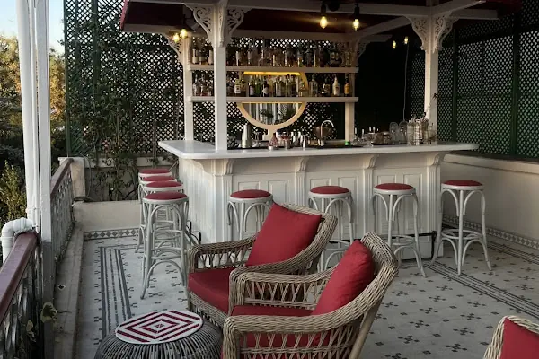 Madam Sofia Cafe & Bar