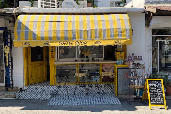 Little S Coffee Shop