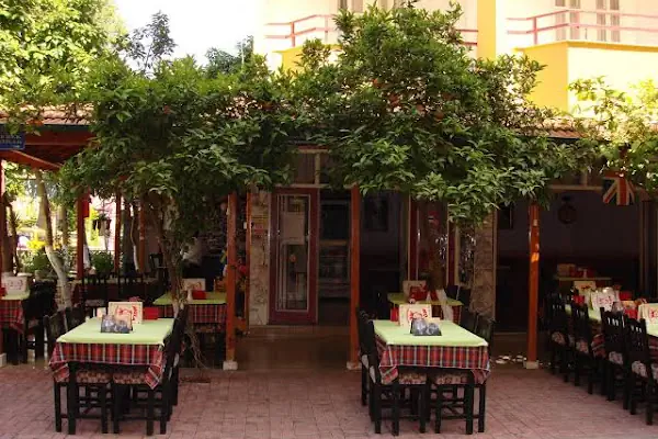 Mola Hotel