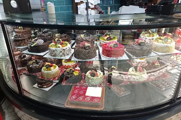 Elika Life Cafe Patisserie