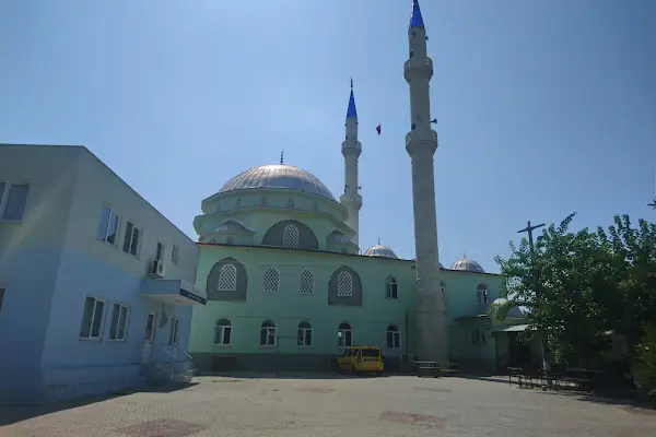 Fettahlı camii